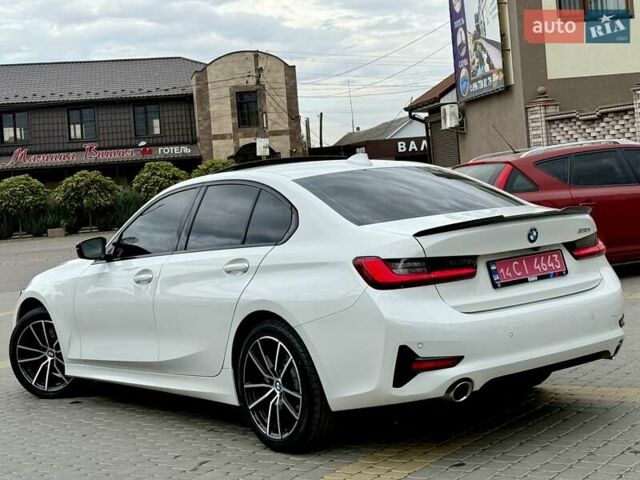 Белый БМВ 3 Серия, объемом двигателя 2 л и пробегом 111 тыс. км за 28900 $, фото 4 на Automoto.ua