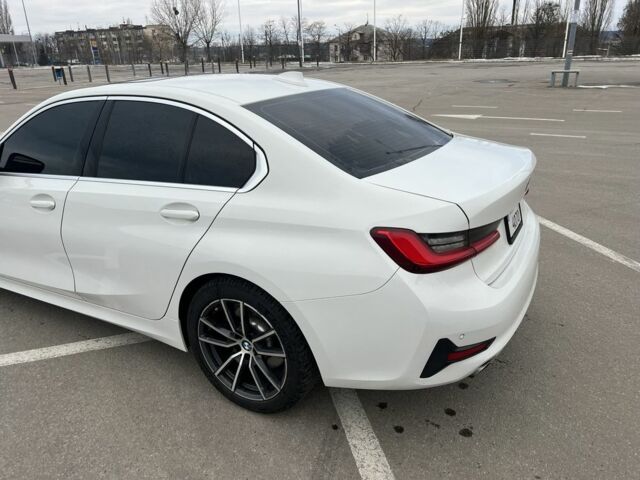 Білий БМВ 3 Серія, об'ємом двигуна 2 л та пробігом 112 тис. км за 29999 $, фото 6 на Automoto.ua