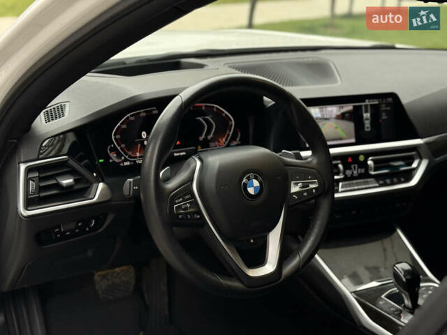 Белый БМВ 3 Серия, объемом двигателя 2 л и пробегом 99 тыс. км за 29999 $, фото 32 на Automoto.ua