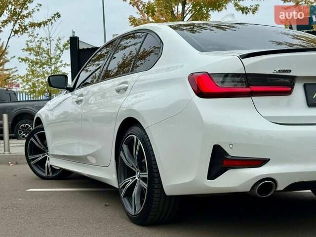 БМВ 3 Серия 2019 в Киеве на Automoto.ua Белый БМВ 3 Серия, объемом двигателя 2 л и пробегом 65 тыс. км за 29999 $, фото 8 на Automoto.ua