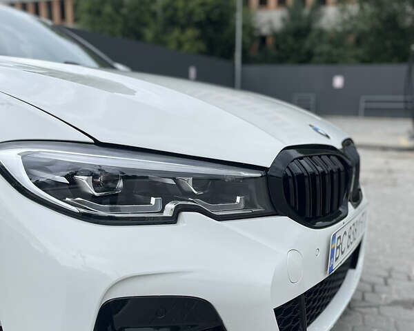 Білий БМВ 3 Серія, об'ємом двигуна 2 л та пробігом 54 тис. км за 27800 $, фото 9 на Automoto.ua