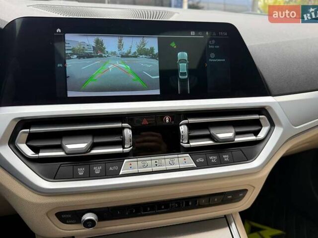 БМВ 3 Серия 2019 в Киеве на Automoto.ua Белый БМВ 3 Серия, объемом двигателя 2 л и пробегом 65 тыс. км за 29999 $, фото 37 на Automoto.ua