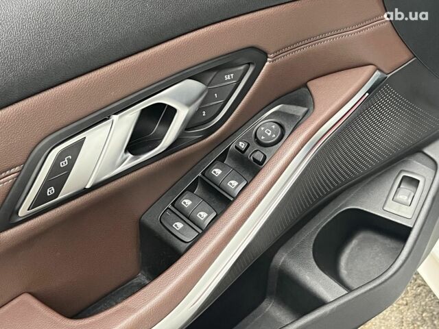 Белый БМВ 3 Серия, объемом двигателя 2 л и пробегом 135 тыс. км за 24990 $, фото 17 на Automoto.ua