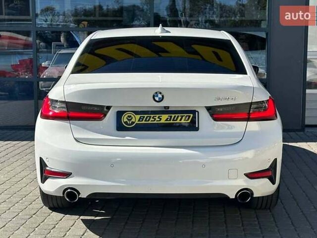 Белый БМВ 3 Серия, объемом двигателя 2 л и пробегом 98 тыс. км за 31200 $, фото 5 на Automoto.ua