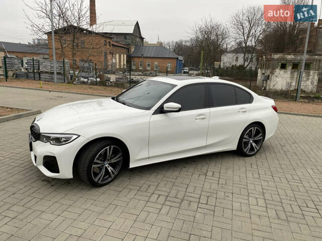 Білий БМВ 3 Серія, об'ємом двигуна 2 л та пробігом 67 тис. км за 32000 $, фото 1 на Automoto.ua