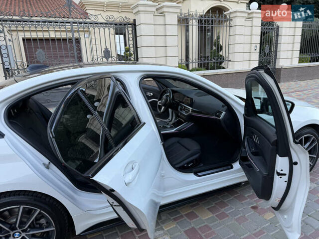 Білий БМВ 3 Серія, об'ємом двигуна 2 л та пробігом 167 тис. км за 25999 $, фото 15 на Automoto.ua