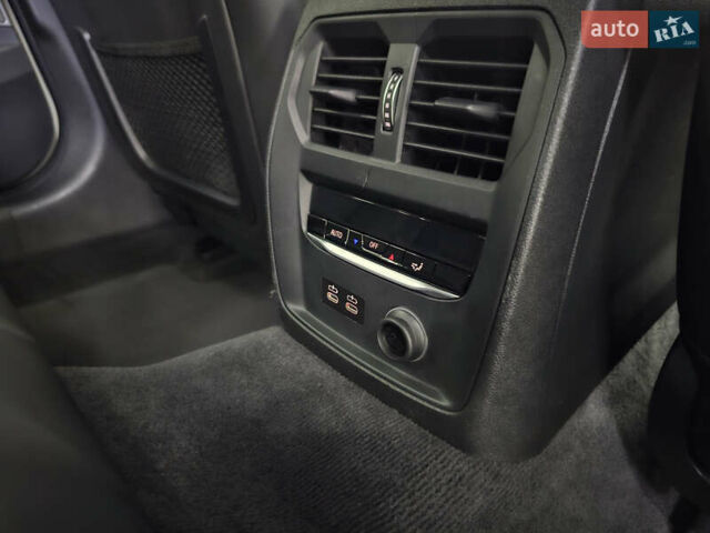 Білий БМВ 3 Серія, об'ємом двигуна 2 л та пробігом 210 тис. км за 29900 $, фото 25 на Automoto.ua