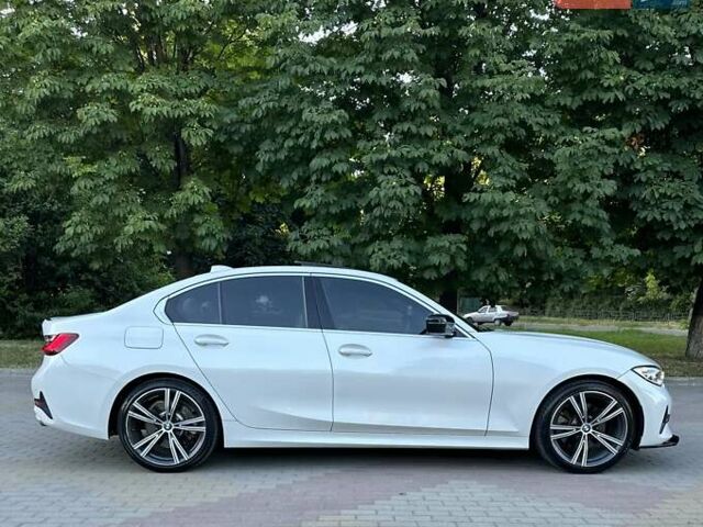 Білий БМВ 3 Серія, об'ємом двигуна 2 л та пробігом 205 тис. км за 25999 $, фото 17 на Automoto.ua