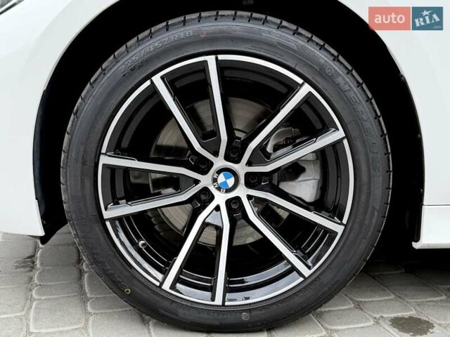 Белый БМВ 3 Серия, объемом двигателя 2 л и пробегом 111 тыс. км за 28900 $, фото 10 на Automoto.ua