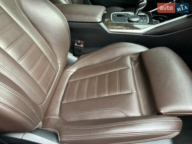 БМВ 3 Серия 2019 в Одессе на Automoto.ua Белый БМВ 3 Серия, объемом двигателя 2 л и пробегом 61 тыс. км за 35000 $, фото 2 на Automoto.ua