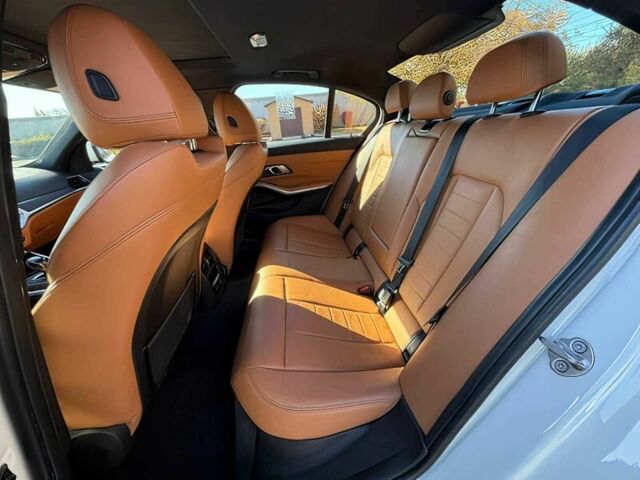 Білий БМВ 3 Серія, об'ємом двигуна 2 л та пробігом 41 тис. км за 11800 $, фото 11 на Automoto.ua