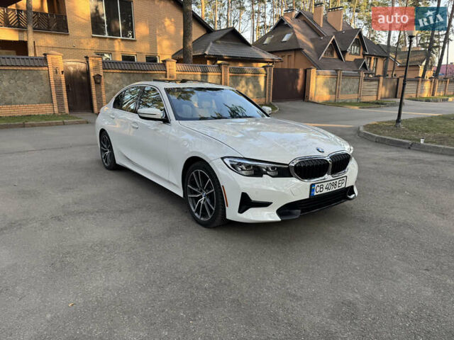 Белый БМВ 3 Серия, объемом двигателя 2 л и пробегом 79 тыс. км за 27700 $, фото 1 на Automoto.ua