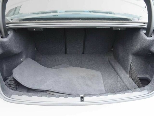 БМВ 3 Серия 2019 в Хмельницком на Automoto.ua Белый БМВ 3 Серия, объемом двигателя 2 л и пробегом 30 тыс. км за 9800 $, фото 6 на Automoto.ua