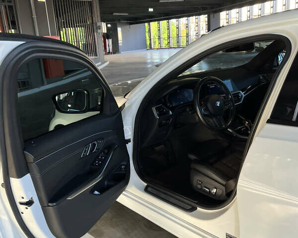 Белый БМВ 3 Серия, объемом двигателя 2 л и пробегом 54 тыс. км за 33200 $, фото 44 на Automoto.ua