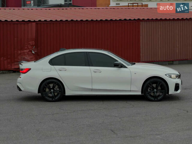 Білий БМВ 3 Серія, об'ємом двигуна 2 л та пробігом 64 тис. км за 25900 $, фото 4 на Automoto.ua