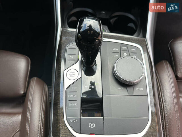 БМВ 3 Серия 2019 в Одессе на Automoto.ua Белый БМВ 3 Серия, объемом двигателя 2 л и пробегом 61 тыс. км за 35000 $, фото 10 на Automoto.ua