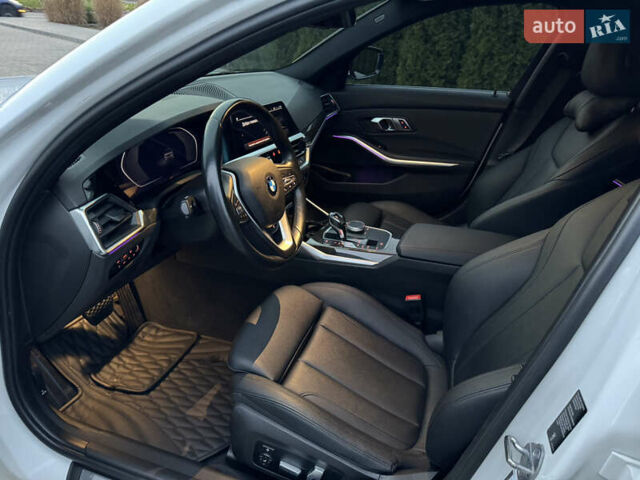 Білий БМВ 3 Серія, об'ємом двигуна 2 л та пробігом 105 тис. км за 26999 $, фото 11 на Automoto.ua