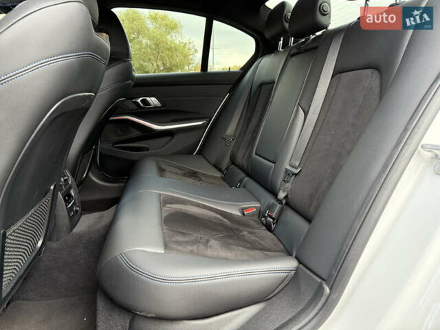 БМВ 3 Серия 2019 в Днепре (Днепропетровске) на Automoto.ua Белый БМВ 3 Серия, объемом двигателя 2 л и пробегом 63 тыс. км за 32600 $, фото 33 на Automoto.ua