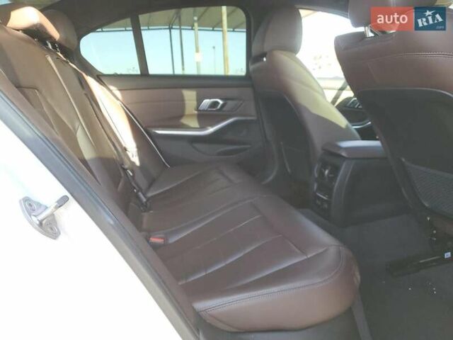 Белый БМВ 3 Серия, объемом двигателя 2 л и пробегом 87 тыс. км за 9500 $, фото 9 на Automoto.ua