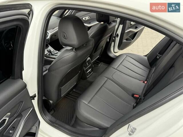 Белый БМВ 3 Серия, объемом двигателя 2 л и пробегом 111 тыс. км за 28900 $, фото 38 на Automoto.ua