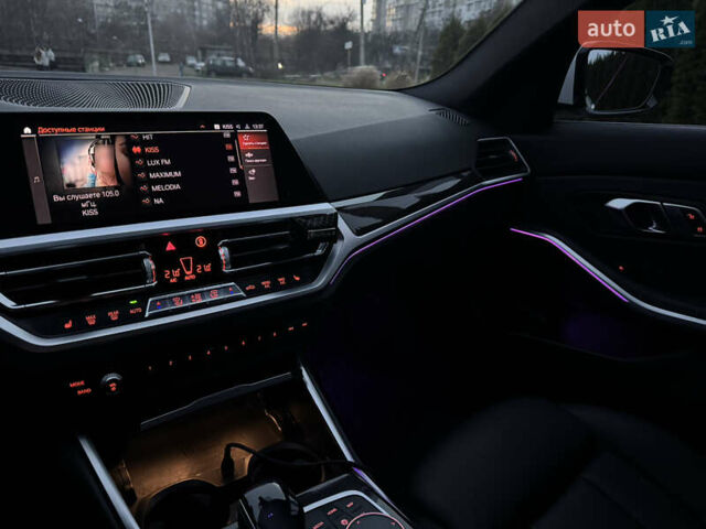 Білий БМВ 3 Серія, об'ємом двигуна 2 л та пробігом 105 тис. км за 26999 $, фото 23 на Automoto.ua