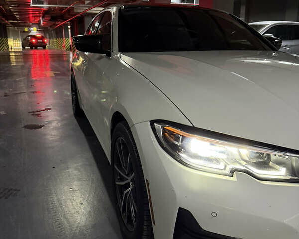 Белый БМВ 3 Серия, объемом двигателя 2 л и пробегом 88 тыс. км за 27900 $, фото 3 на Automoto.ua