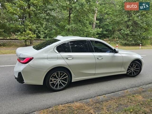 БМВ 3 Серия 2019 в Киеве на Automoto.ua Белый БМВ 3 Серия, объемом двигателя 2 л и пробегом 132 тыс. км за 25950 $, фото 13 на Automoto.ua