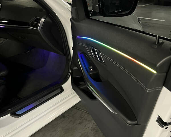 Белый БМВ 3 Серия, объемом двигателя 2 л и пробегом 54 тыс. км за 33200 $, фото 25 на Automoto.ua