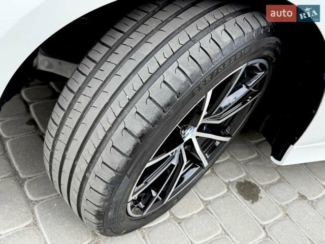 Белый БМВ 3 Серия, объемом двигателя 2 л и пробегом 111 тыс. км за 28900 $, фото 12 на Automoto.ua