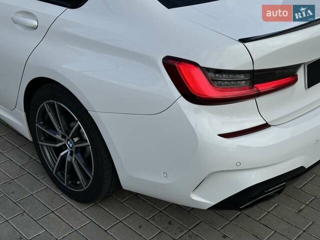 БМВ 3 Серия 2019 в Мукачеве на Automoto.ua Белый БМВ 3 Серия, объемом двигателя 2 л и пробегом 140 тыс. км за 24900 $, фото 12 на Automoto.ua