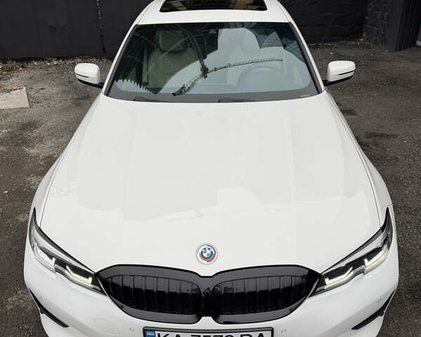Білий БМВ 3 Серія, об'ємом двигуна 2 л та пробігом 80 тис. км за 32900 $, фото 2 на Automoto.ua