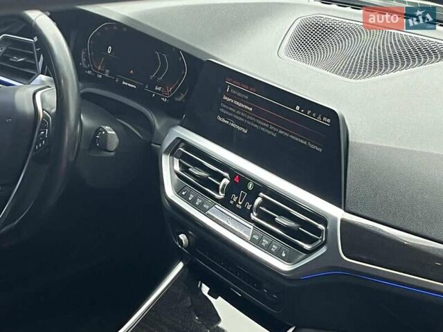 Белый БМВ 3 Серия, объемом двигателя 2 л и пробегом 135 тыс. км за 24990 $, фото 37 на Automoto.ua