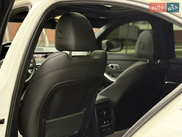 Белый БМВ 3 Серия, объемом двигателя 2 л и пробегом 99 тыс. км за 29999 $, фото 34 на Automoto.ua