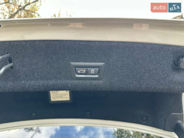 БМВ 3 Серия 2019 в Одессе на Automoto.ua Белый БМВ 3 Серия, объемом двигателя 2 л и пробегом 61 тыс. км за 35000 $, фото 5 на Automoto.ua