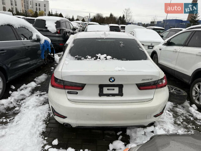 Белый БМВ 3 Серия, объемом двигателя 2 л и пробегом 135 тыс. км за 13400 $, фото 16 на Automoto.ua