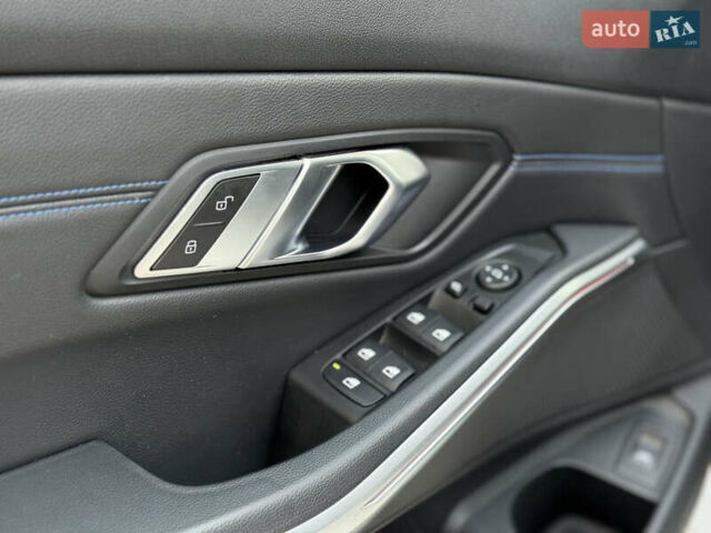 БМВ 3 Серия 2019 в Днепре (Днепропетровске) на Automoto.ua Белый БМВ 3 Серия, объемом двигателя 2 л и пробегом 63 тыс. км за 32600 $, фото 14 на Automoto.ua