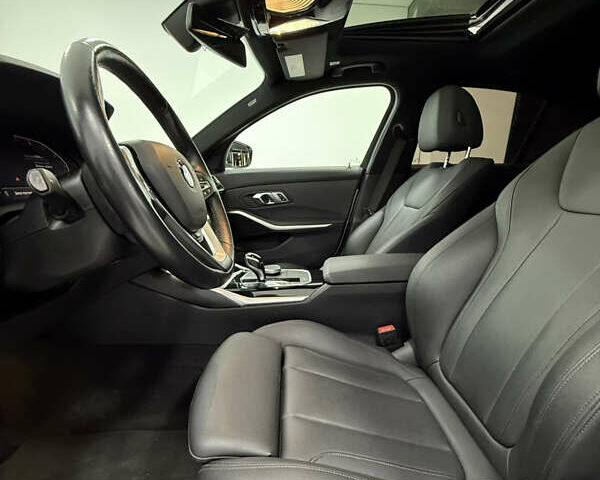 Білий БМВ 3 Серія, об'ємом двигуна 2 л та пробігом 44 тис. км за 31500 $, фото 16 на Automoto.ua