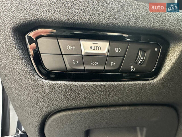 БМВ 3 Серия 2019 в Одессе на Automoto.ua Белый БМВ 3 Серия, объемом двигателя 2 л и пробегом 61 тыс. км за 35000 $, фото 21 на Automoto.ua