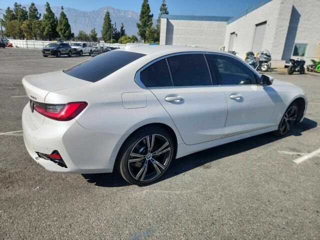 Белый БМВ 3 Серия, объемом двигателя 2 л и пробегом 77 тыс. км за 7300 $, фото 2 на Automoto.ua