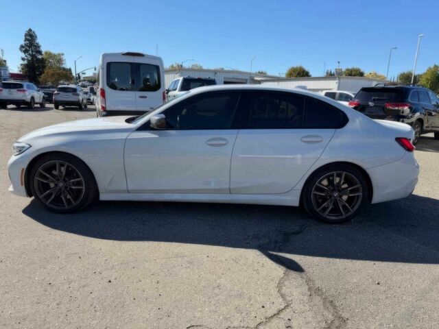 Білий БМВ 3 Серія, об'ємом двигуна 3 л та пробігом 37 тис. км за 15400 $, фото 4 на Automoto.ua