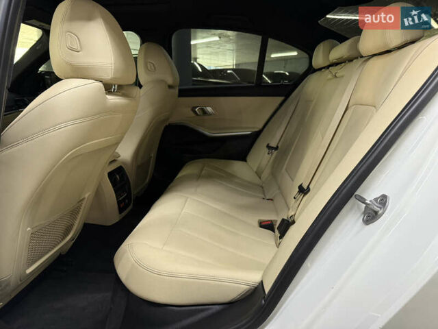Белый БМВ 3 Серия, объемом двигателя 2 л и пробегом 69 тыс. км за 26900 $, фото 23 на Automoto.ua