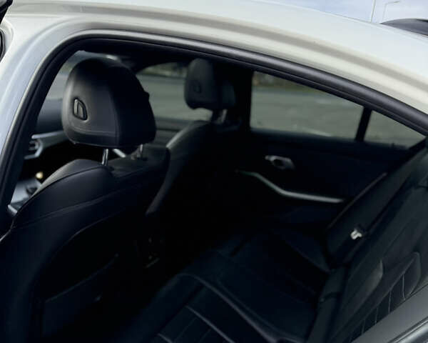 Белый БМВ 3 Серия, объемом двигателя 3 л и пробегом 135 тыс. км за 38900 $, фото 20 на Automoto.ua