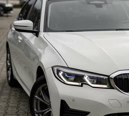 Белый БМВ 3 Серия, объемом двигателя 2 л и пробегом 163 тыс. км за 32500 $, фото 14 на Automoto.ua