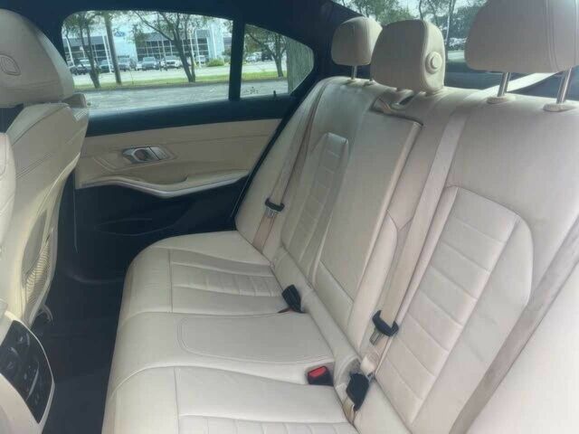 Білий БМВ 3 Серія, об'ємом двигуна 2 л та пробігом 47 тис. км за 17800 $, фото 11 на Automoto.ua