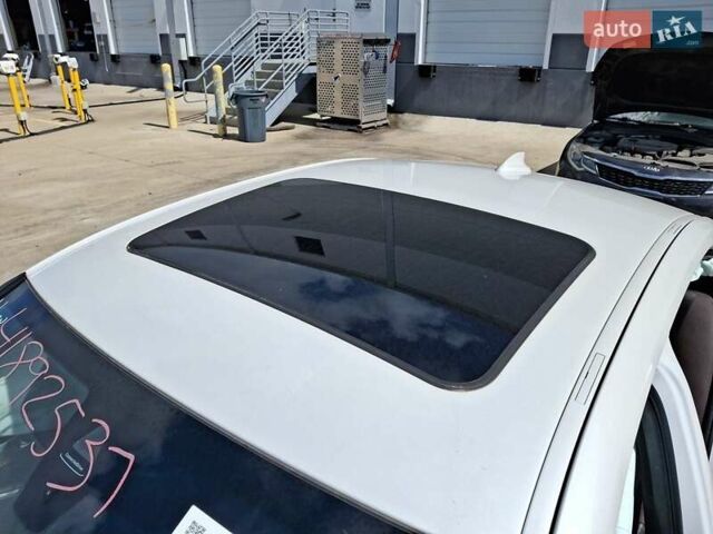 Белый БМВ 3 Серия, объемом двигателя 0 л и пробегом 94 тыс. км за 20199 $, фото 5 на Automoto.ua