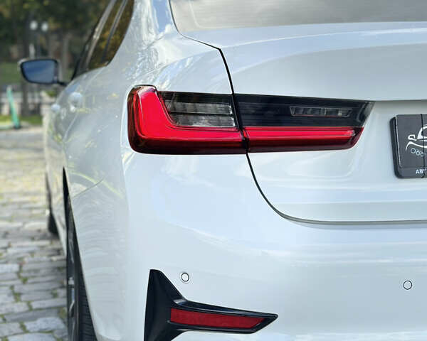 Белый БМВ 3 Серия, объемом двигателя 2 л и пробегом 116 тыс. км за 27500 $, фото 21 на Automoto.ua