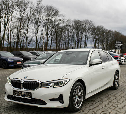 Белый БМВ 3 Серия, объемом двигателя 2 л и пробегом 163 тыс. км за 32500 $, фото 3 на Automoto.ua