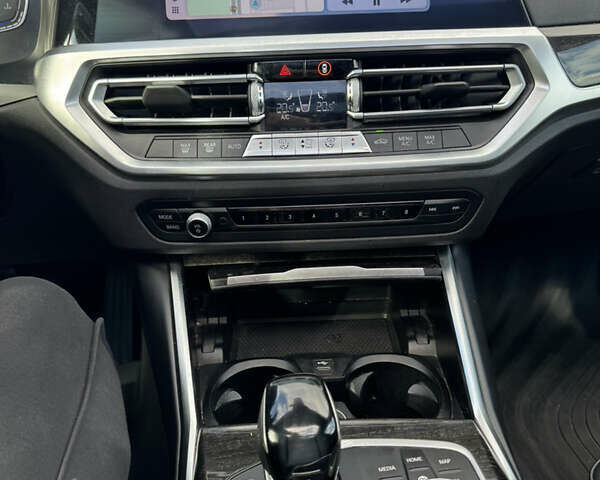 Белый БМВ 3 Серия, объемом двигателя 2 л и пробегом 112 тыс. км за 24000 $, фото 19 на Automoto.ua