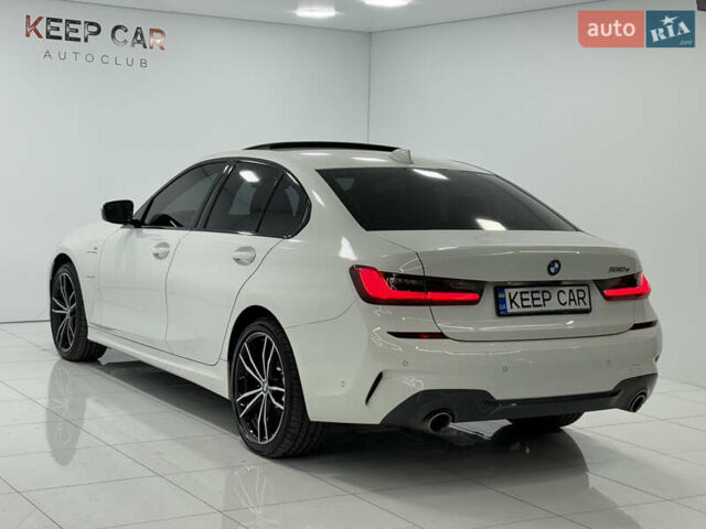 Білий БМВ 3 Серія, об'ємом двигуна 2 л та пробігом 29 тис. км за 35500 $, фото 9 на Automoto.ua