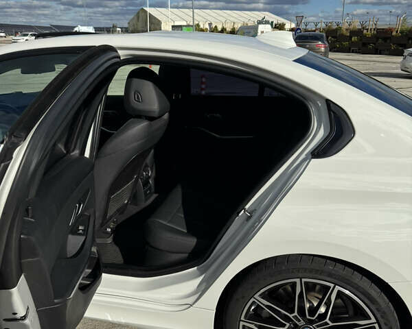 Белый БМВ 3 Серия, объемом двигателя 2 л и пробегом 112 тыс. км за 24000 $, фото 8 на Automoto.ua